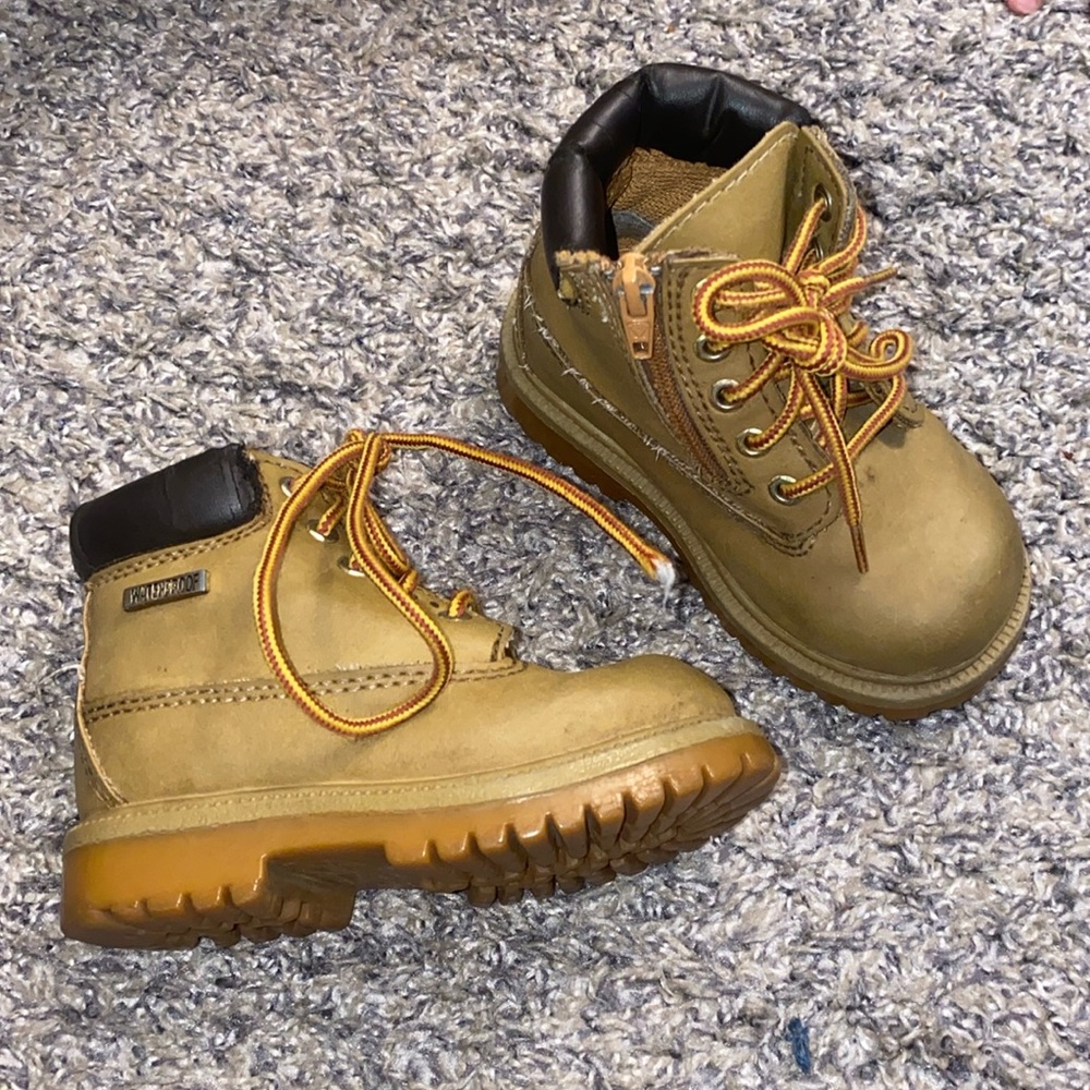 Smart Fit Waterproof Toddler Boots, Size 6